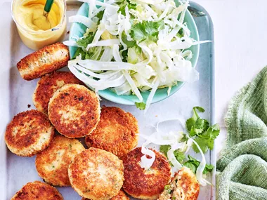 Spiced salmon cakes with cabbage and fennel