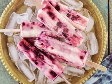 Tamarillo yoghurt ice blocks