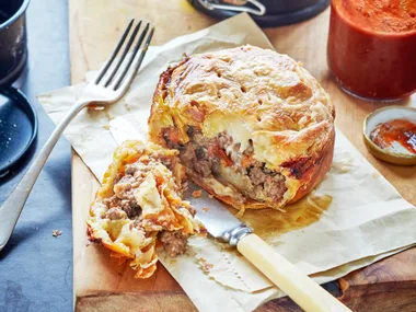 Peppered mince and aged cheddar pie