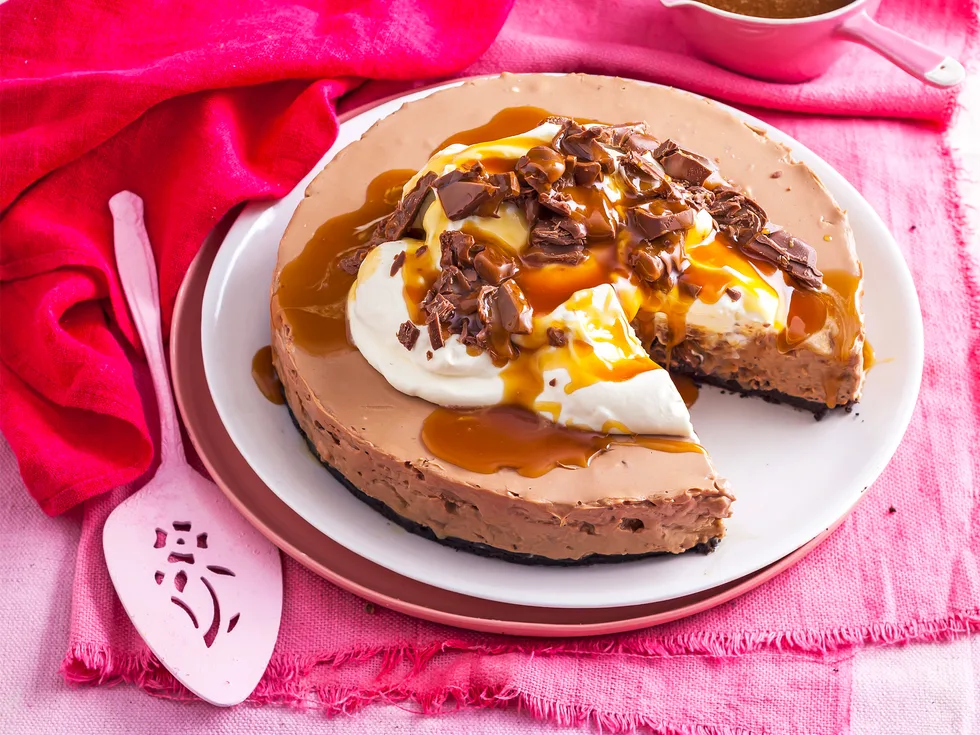 No-bake choc-caramel cheesecake