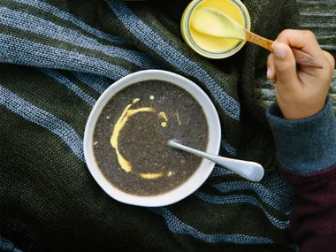 Mushroom soup with turmeric cream