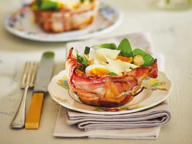 Caesar salad baskets