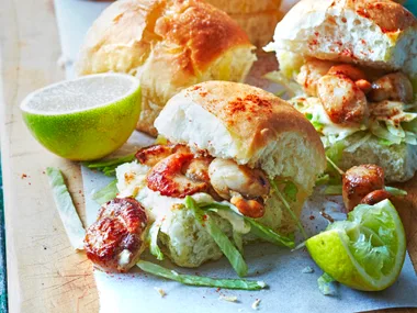 Scallop and chilli mayo buns