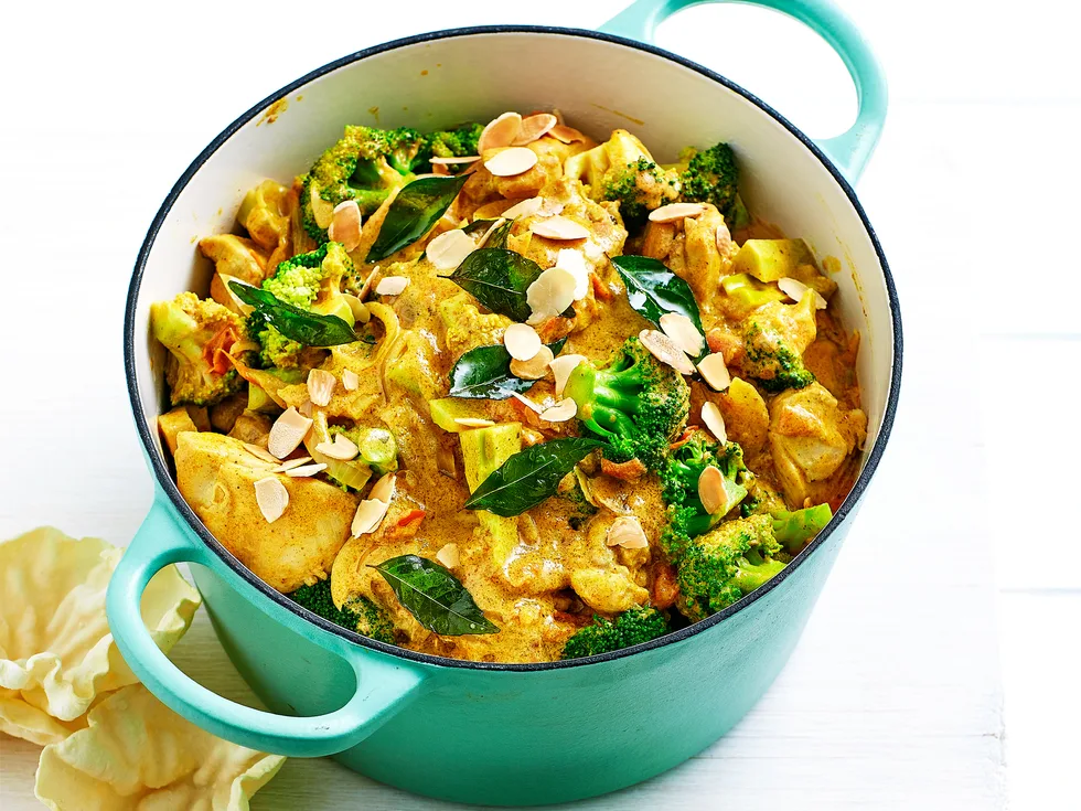 Chicken and broccoli curry