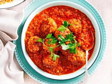 Slow-cooked ale meatballs