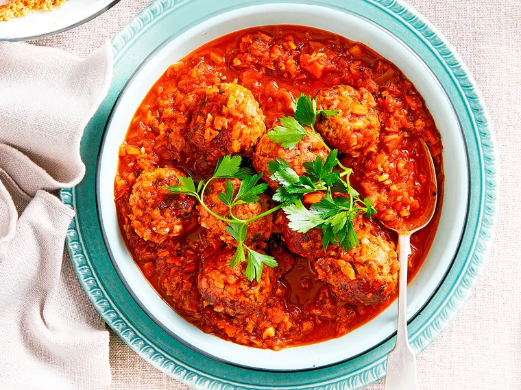 Slow-cooked ale meatballs