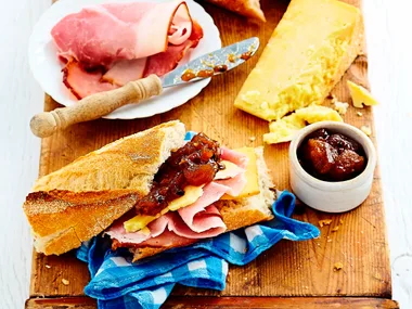 Mango, apple and passionfruit chutney