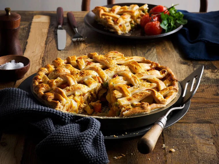 Chicken and veggie lattice pie