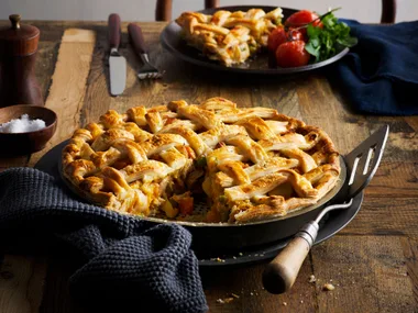 Chicken and veggie lattice pie