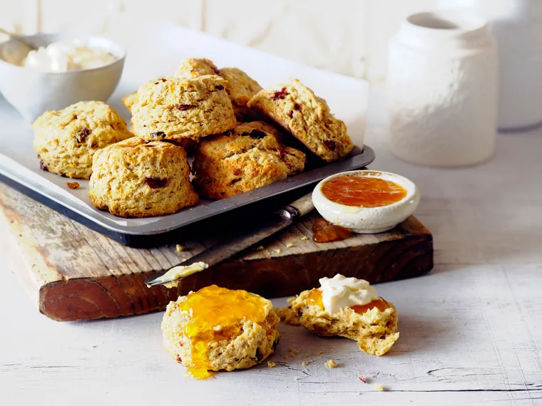 Sweet clementine scones