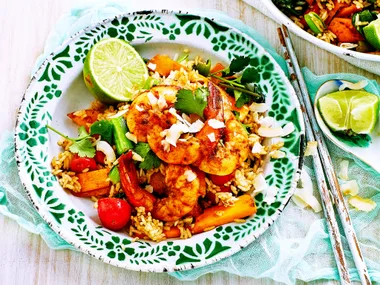 Coconut-fried rice with tom yum prawns