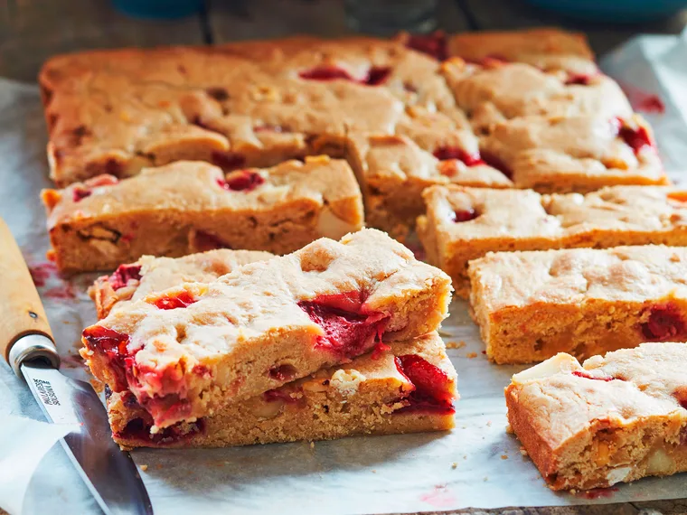 Strawberry and macadamia white choc blondies