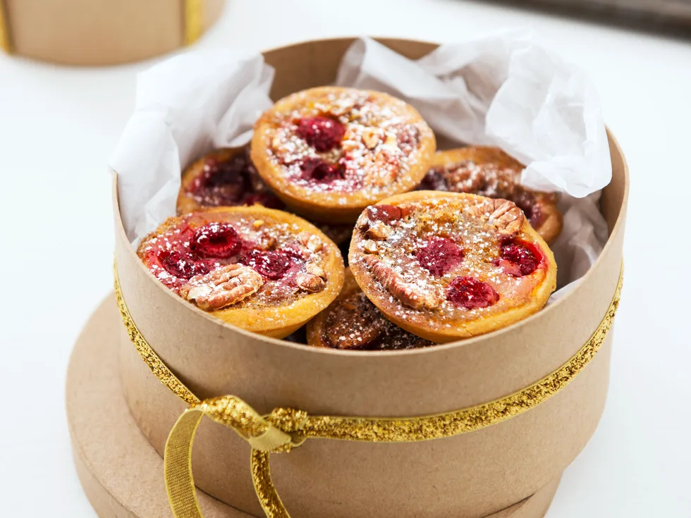 Pecan raspberry tarts