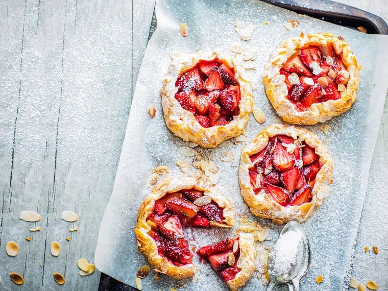 Strawberry gallettes