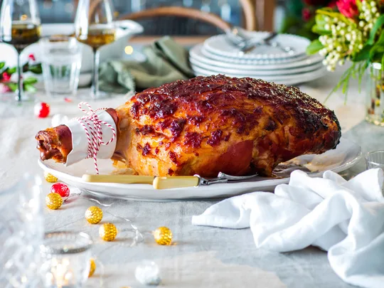 How to carve a Christmas ham