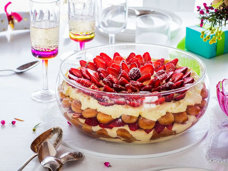 Strawberry tiramisu