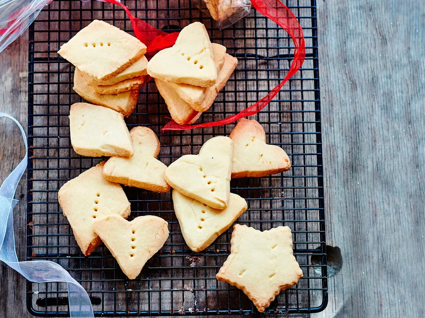 Lemon-scented shortbread