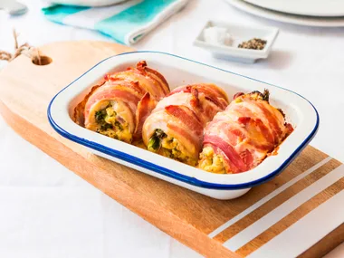 Asparagus, cheese and chicken roulade