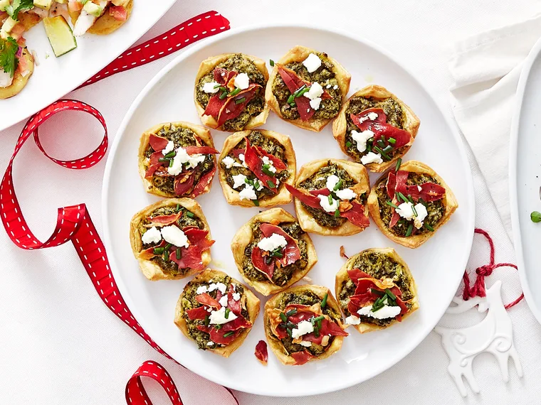 Spinach dip bites