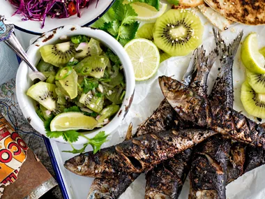 Mexican-spiced fish with kiwifruit salsa