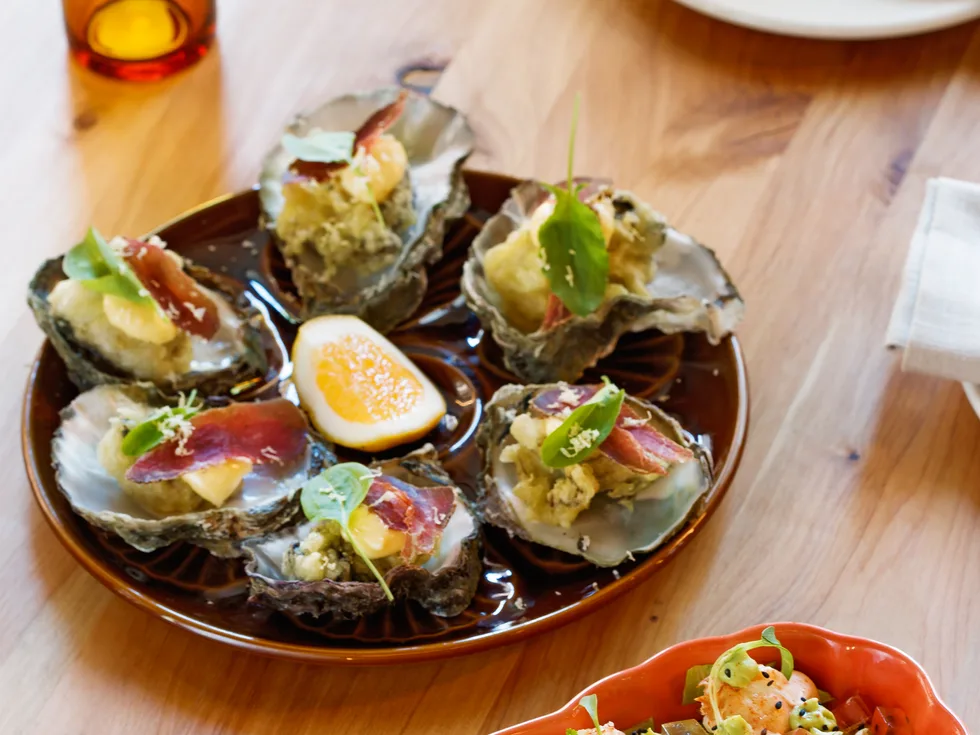 Culprit's carpetbag oysters