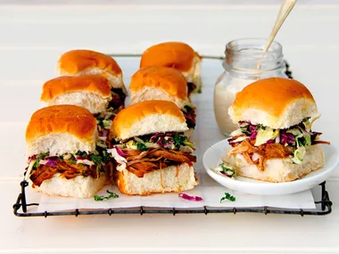 Barbecue pulled pork sliders