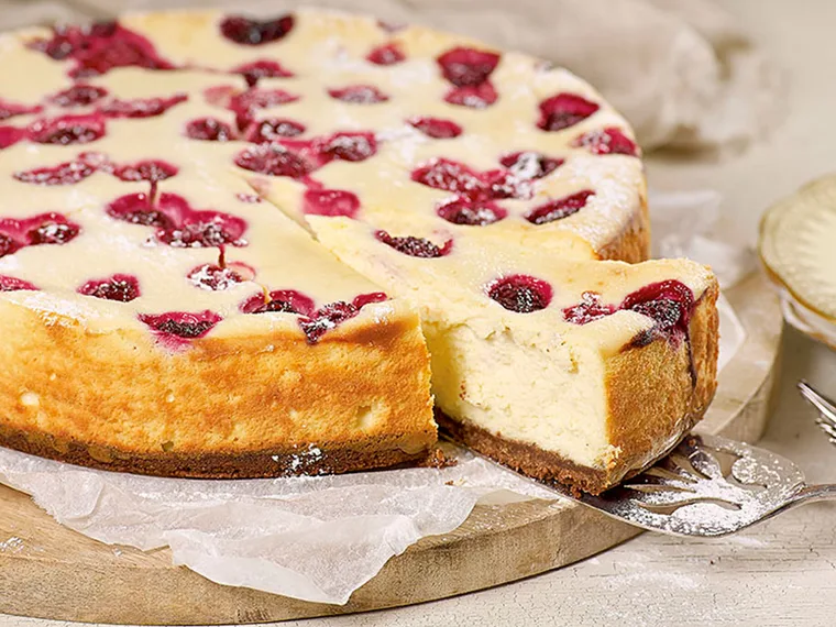 White chocolate and raspberry cheesecake