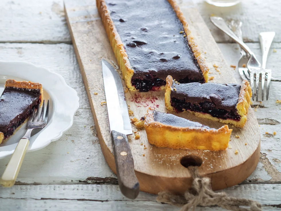 Cherry chocolate tart