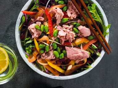 Easy edamame salad with tuna