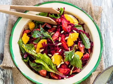 Raw beetroot and orange salad