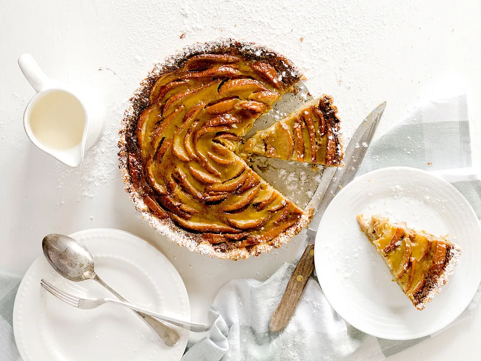 Pear and toffee tart