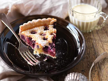 Summer berry flan