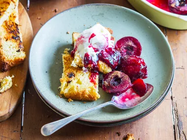 Cinnamon roasted plums