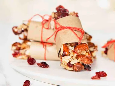 Cranberry and almond nut bars