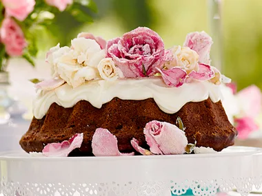 Boiled iced fruit cake