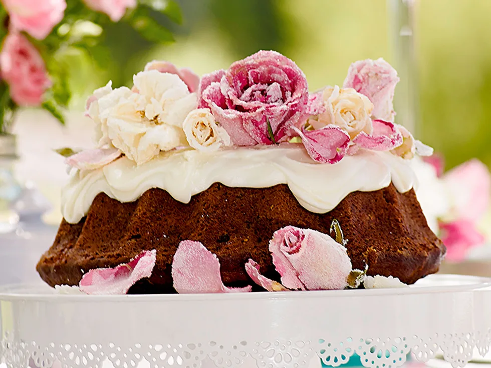 Boiled iced fruit cake