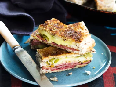 Toasted pastrami fingers