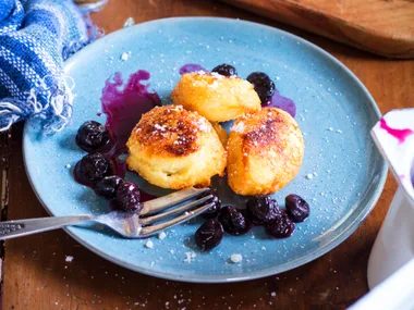 Lemon ricotta fritters