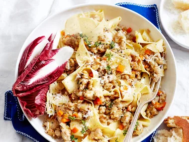 Pasta bianco with chicken and thyme