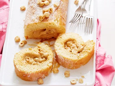 Whisky caramel sponge roll