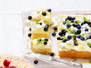 Lemon meringue sponge slab