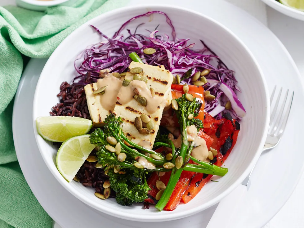 Tofu and pepita satay bowls