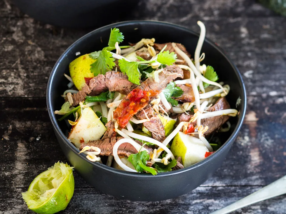 Spicy Thai beef with pears