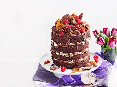 Honeycomb choc layer Easter cake