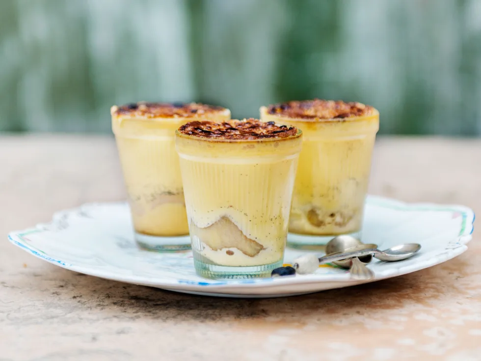 Feijoa crème brûlée