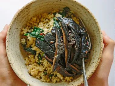 Garlic mushrooms with spinach, quinoa and miso butter