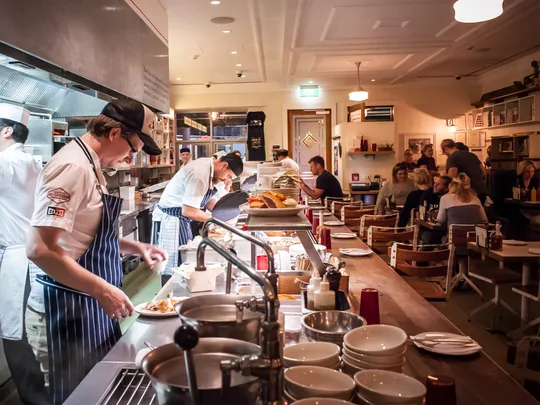 Late night dining in Auckland