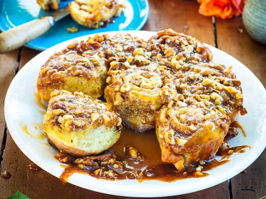 Easy night-before walnut and caramel sticky buns