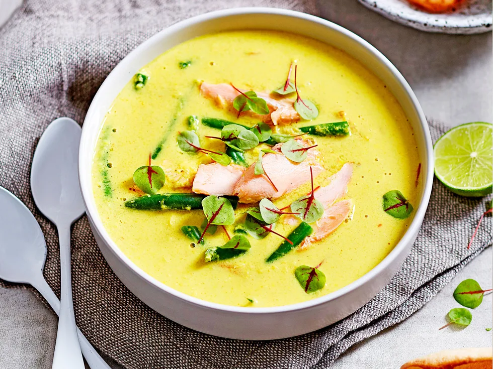 Bombay salmon masala soup