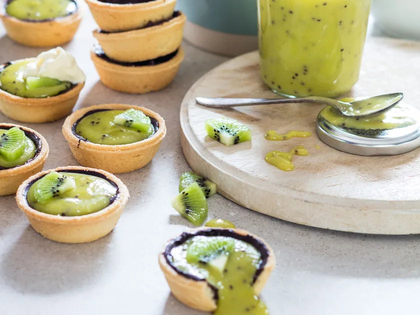 Kiwifruit curd tarts